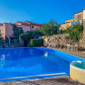 La Mandola Eco Hostel